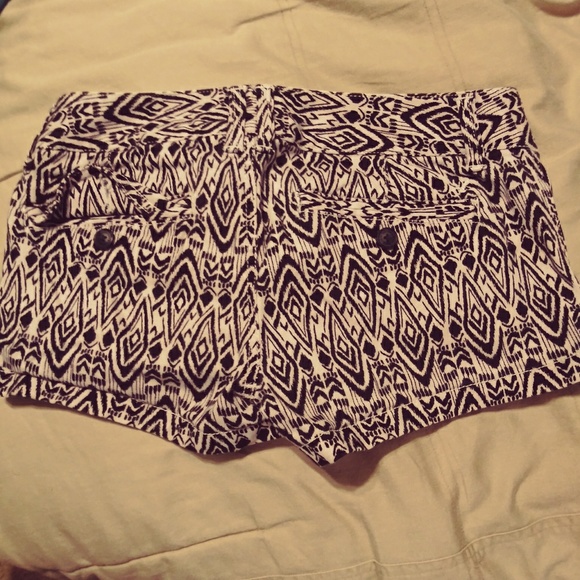 American Eagle Shorts #black #white #patterned - Picture 2 of 2